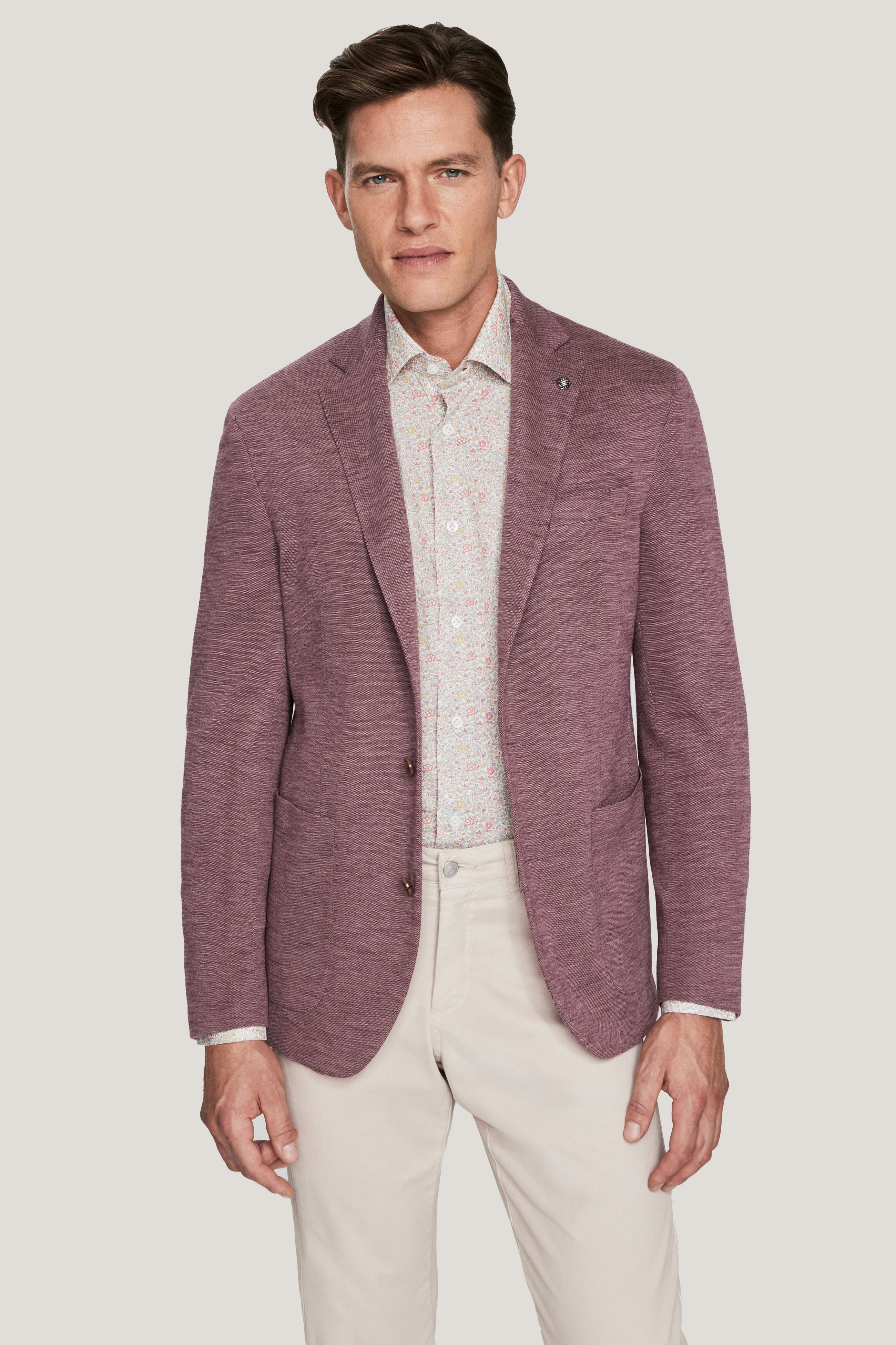 Alt view Berry Solid COMFORTWEAR™ Blazer