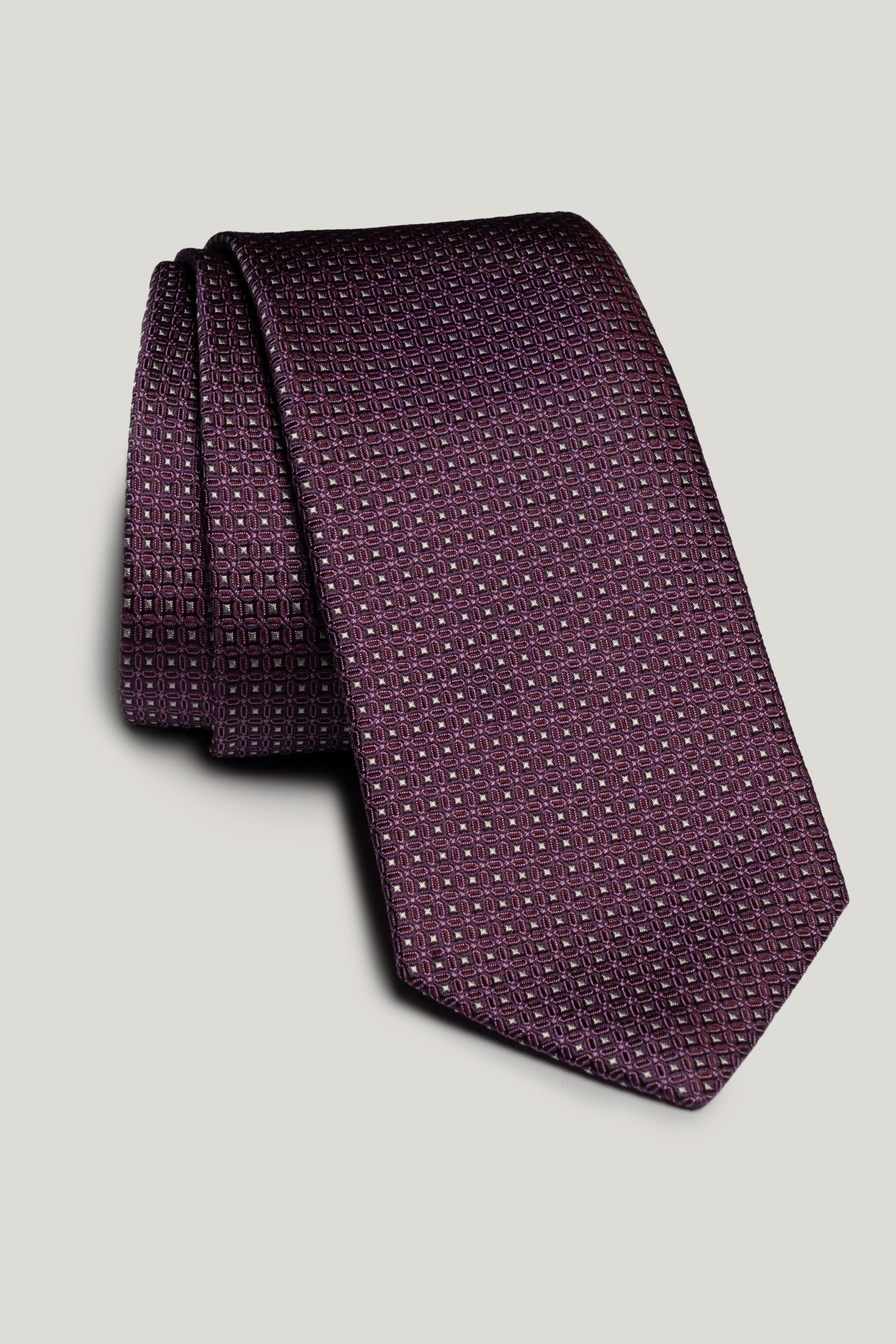 Alt view Berry Geometric Tie